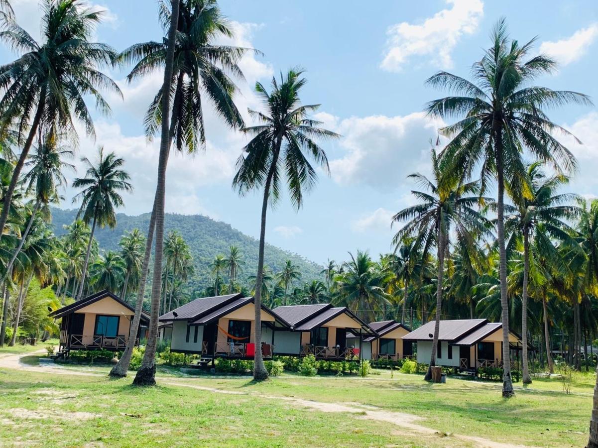 Phangan Chalet Bungalow & House Чалоклум Екстер'єр фото